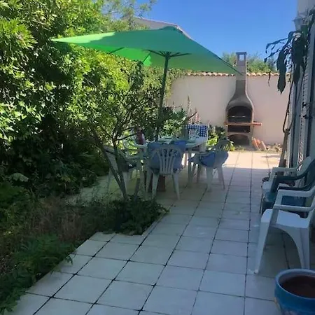 Holiday home Les Micocouliers - Spacieuse Maison,4chambres ,avec Jardin- Parking -wifi